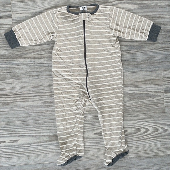 Gerber Other - ⭐️6-9 Months Gerber Baby Boys Cotton Sleeper⭐️